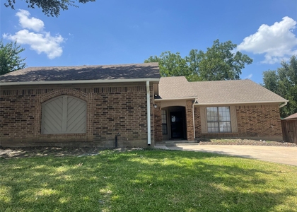 2621 Independence Drive - Photo 1