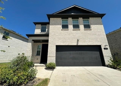 3125 Lucia - Photo 1