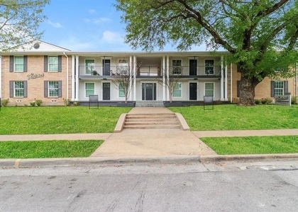 425 N Rosemont Avenue - Photo 1