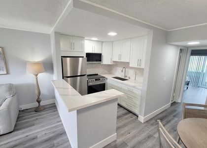 101 Hastings G - Photo 1