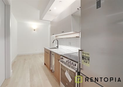 1884 Broadway - Photo 1
