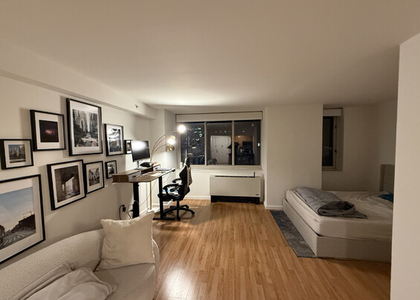 66 West 38th Street - Photo 1