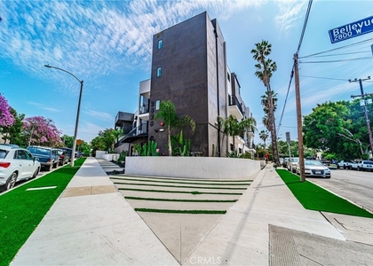 2828 London Street - Photo 1