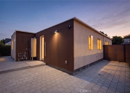 4851 Woodman Avenue - Photo 1