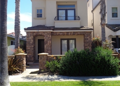 318 9th Street - Photo 1