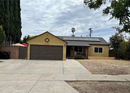 12752 Lemay - Photo 1