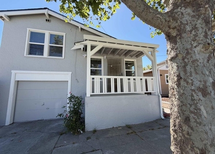 1225 Pine St - Photo 1