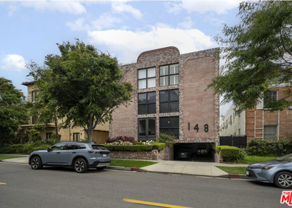 148 S Reeves Drive - Photo 1