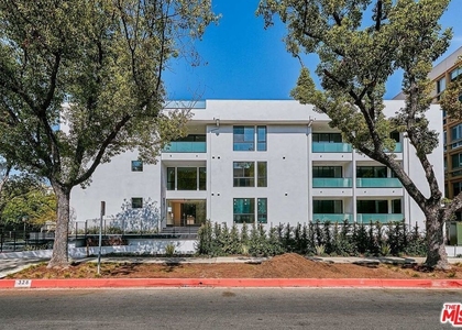 328 N Maple Drive - Photo 1