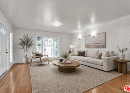 419 N. N Van Ness Avenue - Photo 1