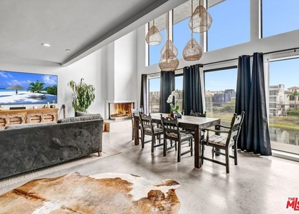 4105 Pacific Avenue - Photo 1