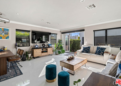 801 Howard Street - Photo 1