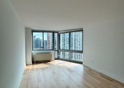 Center Boulevard - Photo 1