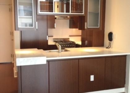 60 Riverside Boulevard - Photo 1