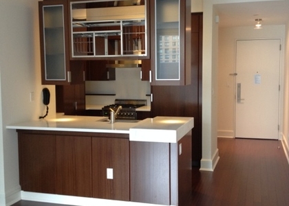 60 Riverside Boulevard - Photo 1
