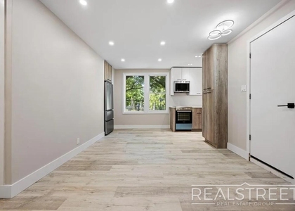 739 Sixth Avenue - Photo 1