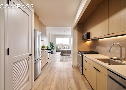 Douglaston Parkway - Photo 1