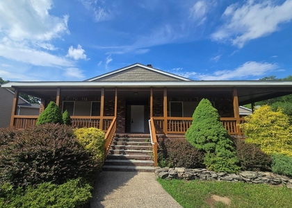 1-18 Willow Way - Photo 1