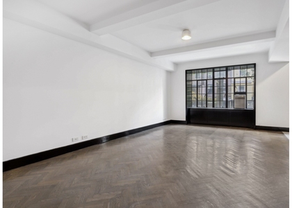 25 Monroe Place - Photo 1