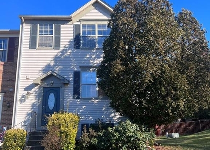7419 Courtland Circle - Photo 1