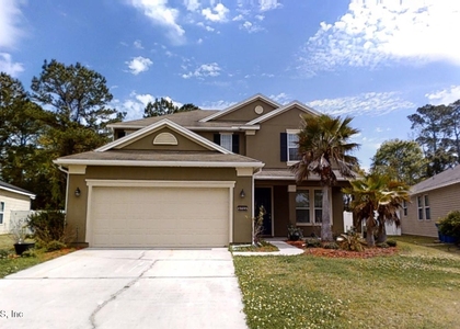 15695 Lexington Park Boulevard - Photo 1