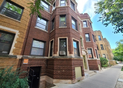 703 W Cornelia Avenue - Photo 1