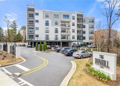 6890 Peachtree Dunwoody Road - Photo 1