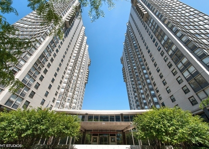 5701 N Sheridan Road - Photo 1