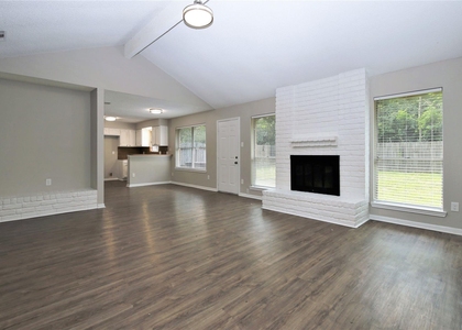 7814 Barnhill - Photo 1