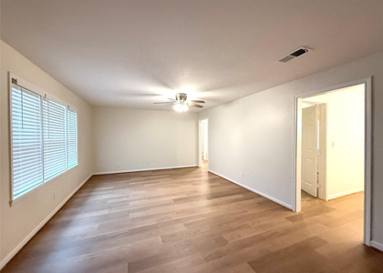 8 Piney Way - Photo 1