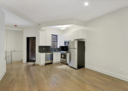 226 East 25th Street - Photo 1
