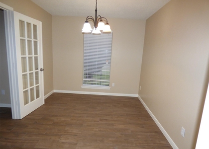 1242 Park Lane - Photo 1