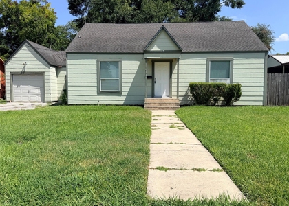 911 Gale Street - Photo 1