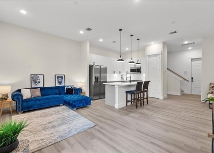 2906 Stevens Street - Photo 1
