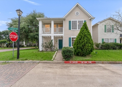 3818 W Traditions Boulevard - Photo 1