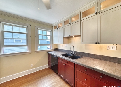14 Woodbury Avenue - Photo 1