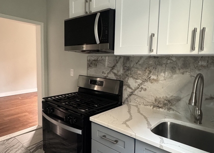485 Howard Avenue - Photo 1