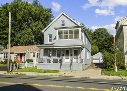 214 Hemingway Avenue - Photo 1