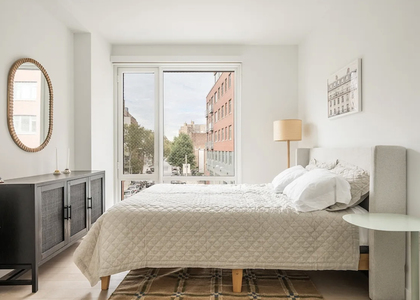 Nostrand Avenue - Photo 1
