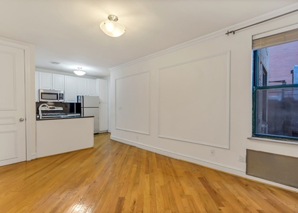 East 70th Street - Photo 1