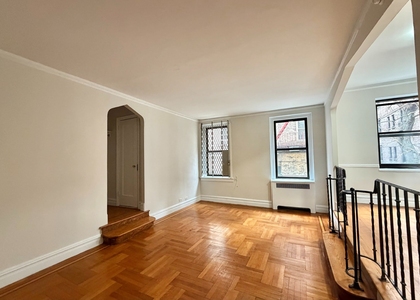 567 Fort Washington Avenue - Photo 1