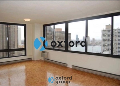 East 34th Street - Photo 1