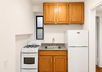 East 9th Street - Photo 1