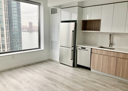 77 Commercial Street - Photo 1