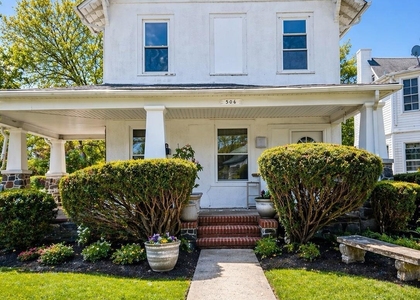 506 Bath Avenue - Photo 1