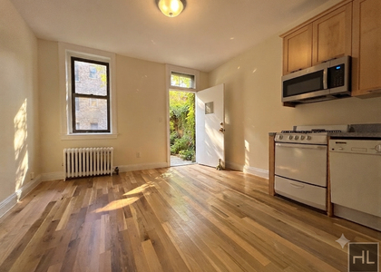 East 89 Street - Photo 1