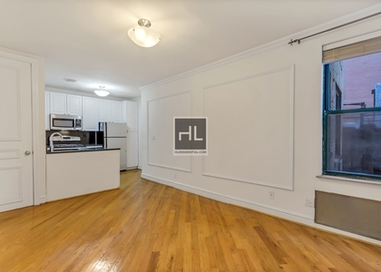 East 70 Street - Photo 1