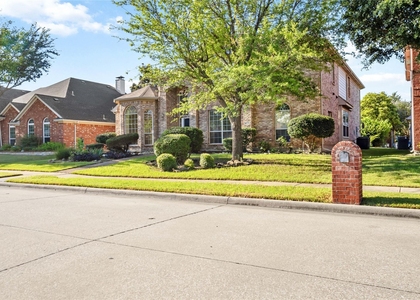 9679 Briardale Drive - Photo 1