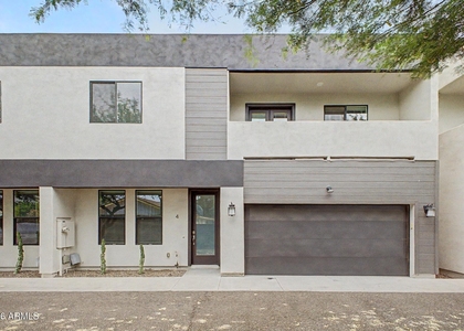 3010 N 37th Street - Photo 1