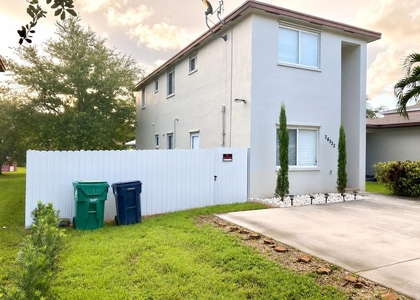 18951 Sw 113th Place - Photo 1